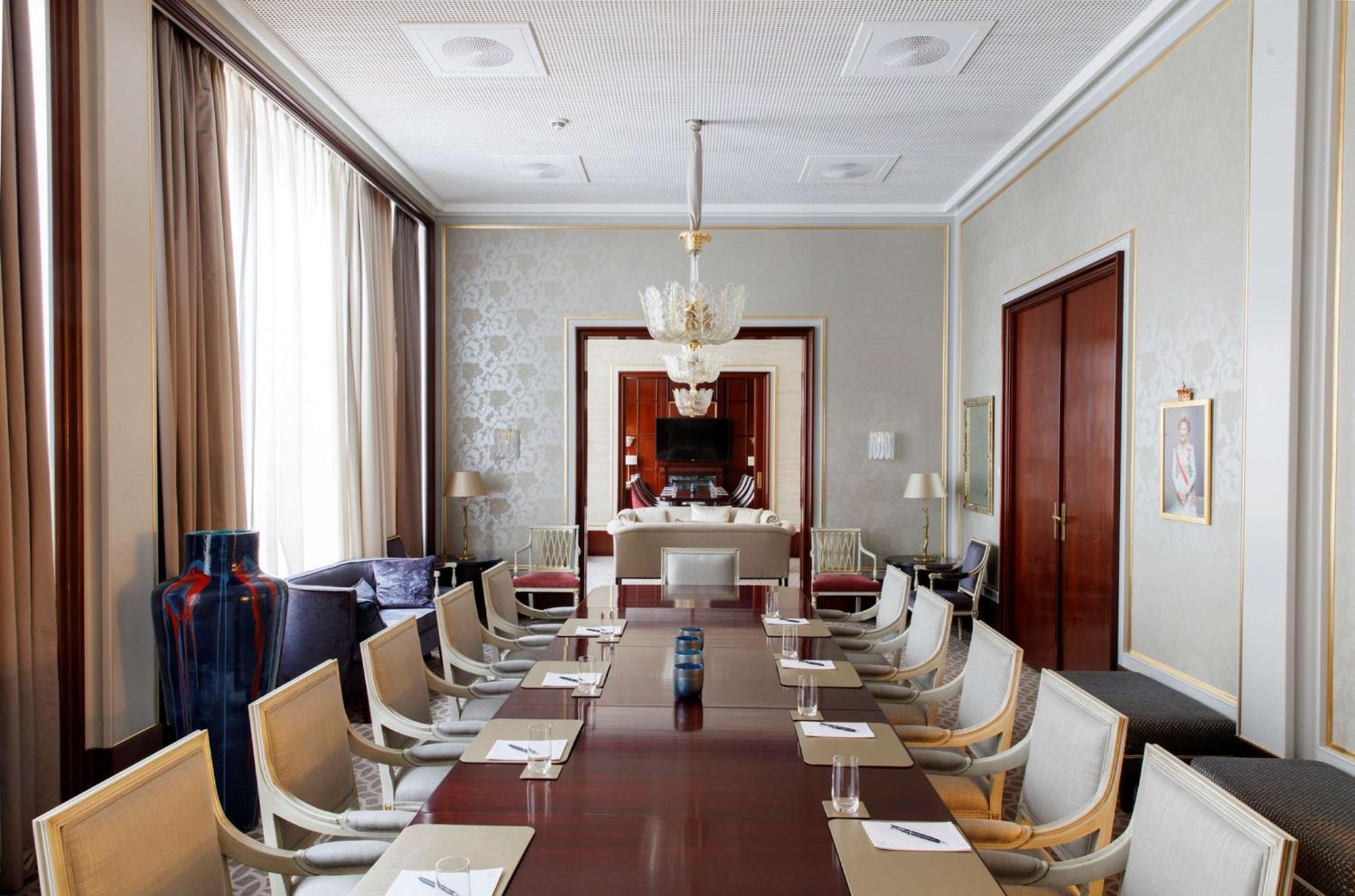 Grand Hotel 5*