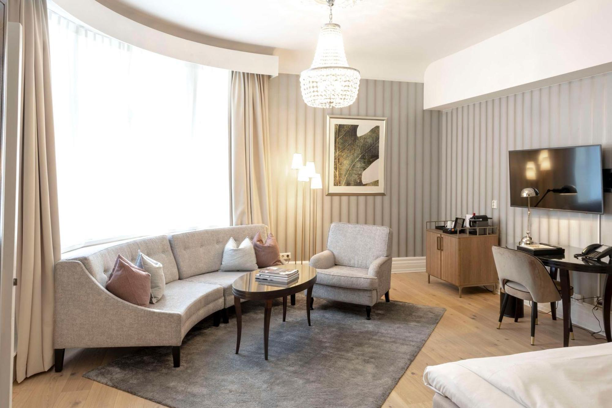 Grand Hotel 5*
