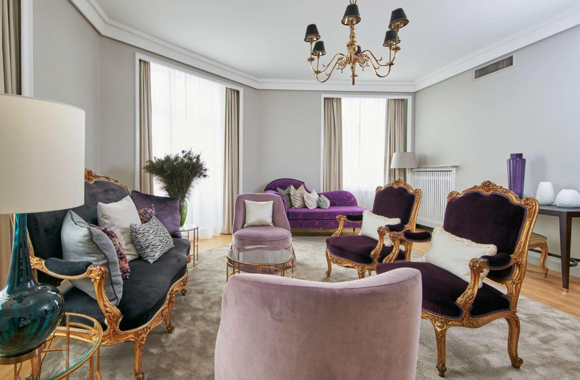 Grand Hotel